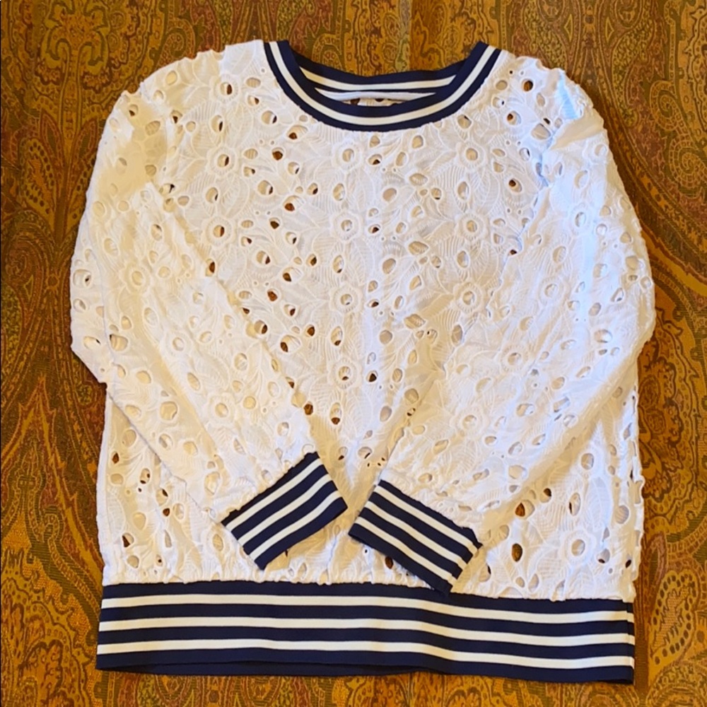 Target Lacey white Pullover Sz M